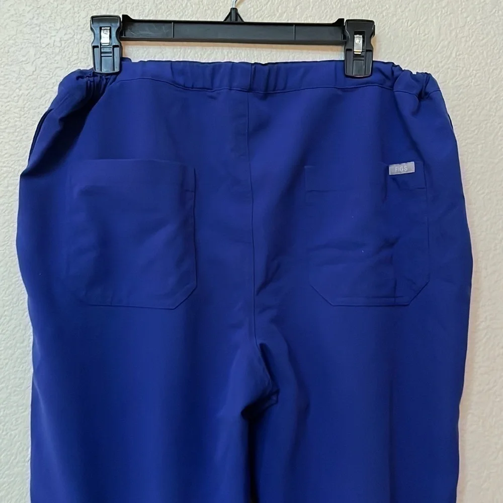 Figs technical collection sz medium M pants